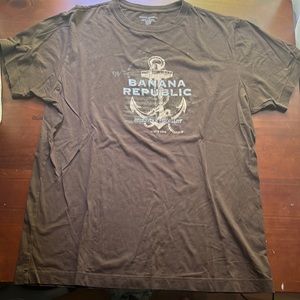Banana Republic Mens T shirt size medium
